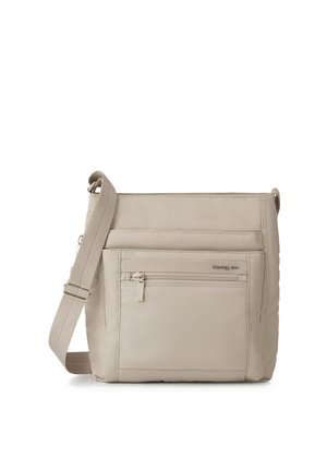 Beige crossbody taske med justerbar strop, front lynlås lomme og enkelt rektangulært design på hvid baggrund.
