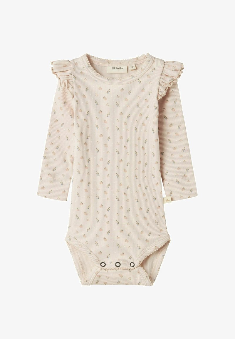 Svetlo roza rebrasti bodi za dojenčke s cvetličnim potiskom, nabranimi ramenimi detajli, dolgimi rokavi, zapiranjem na klik na dnu in šivanimi detajli.