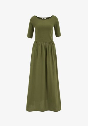 Vestido verde oliva con mangas cortas ajustadas acanaladas y falda larga fruncida, con escote redondo y costura en la cintura.