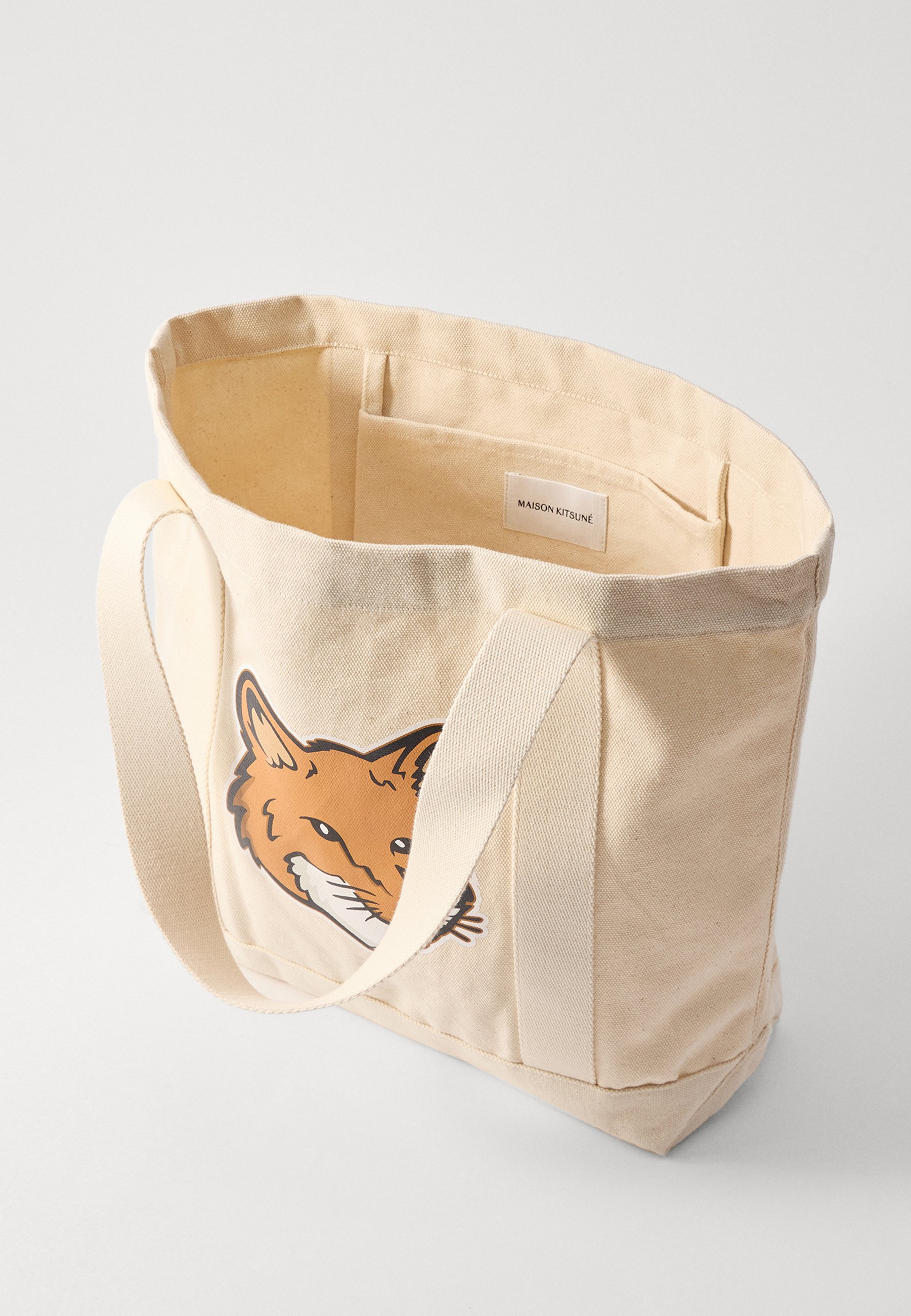 【送料&関税込】Maison KitsunAC Fox Head Print Bag Maison Kitsune-Unisex Fox Head Tote Bag - Ivory│삼성물산