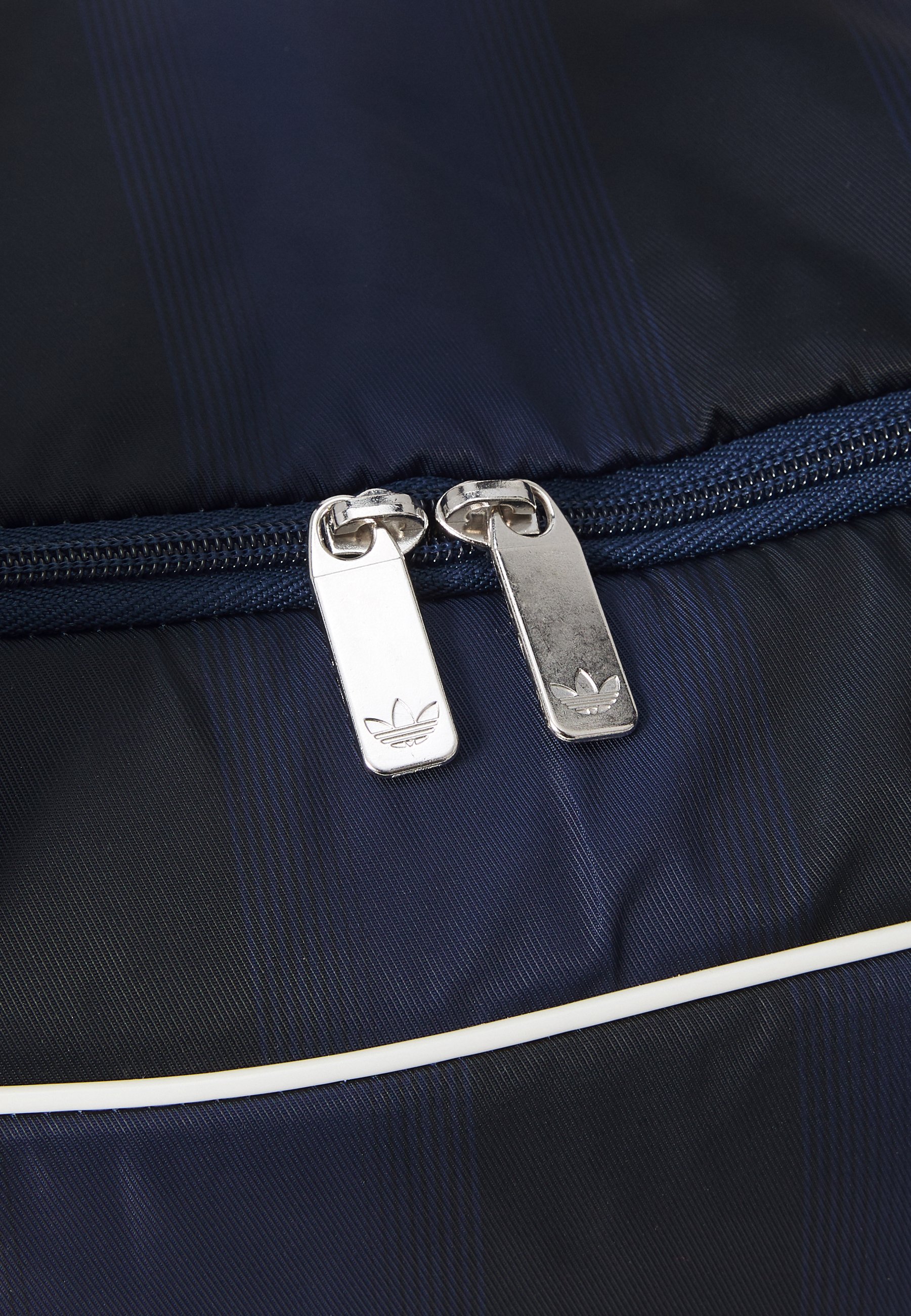 adidas × 9090 JK バッグ Night Indigo adidas Originals UNISEX - Sports bag - night indigo/dark blue