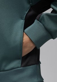 Jordan JORDAN - Chaqueta de entrenamiento - oxidized green black white