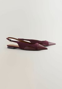 REGULAR FIT - FOREVER COMFORT POINTED TOE - Balerínky na šnúrky - berry red