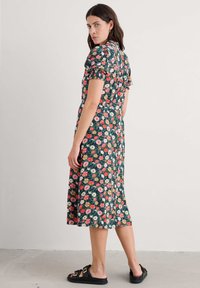 Seasalt Cornwall Robe chemise - multi winding petunias grove