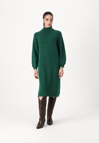 YAS YASBALIS FUNNEL DRESS - Robe pull - fir