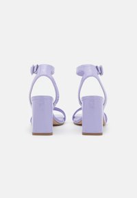 Madden Girl Sandaletter - purple