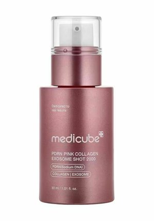 Medicube PDRN Pink Collagen Exosome Shot 2000 flacon spray rose métallique, sérum des soins de la peau de 30 ml avec collagène et exosomes.
