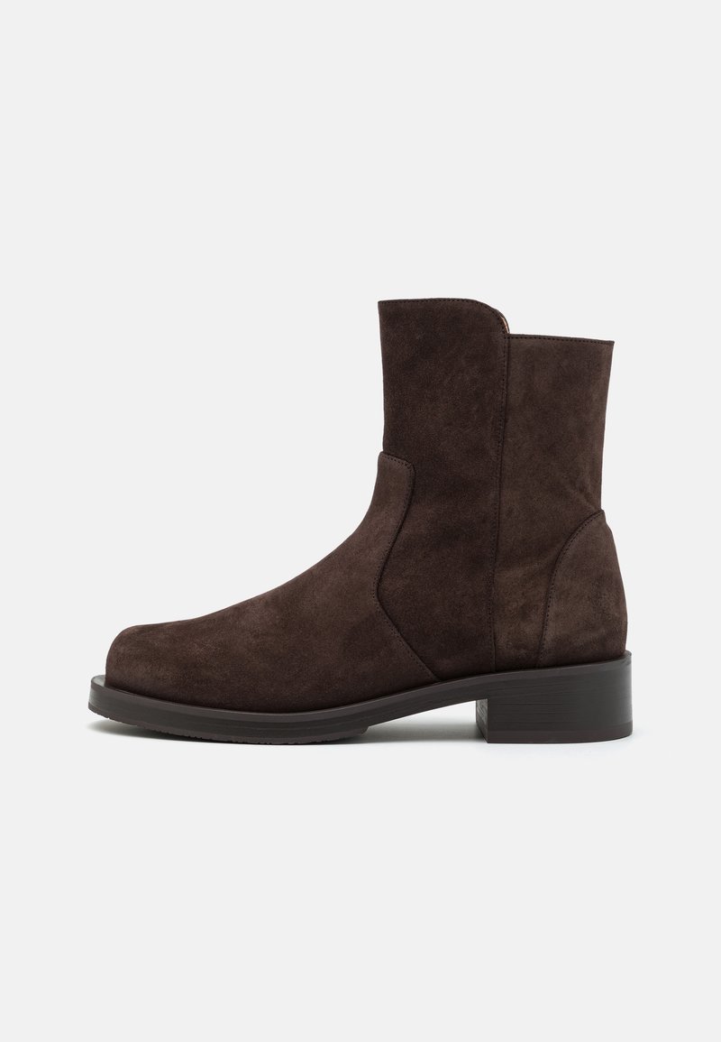 Stuart Weitzman BOLD ZIP BOOTIE - Lage laarzen - dark brown