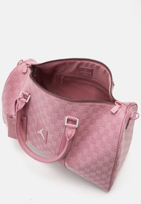 Jordan JAM MONOGRAM DUFFLE BAG UNISEX - Športová taška - pink glaze