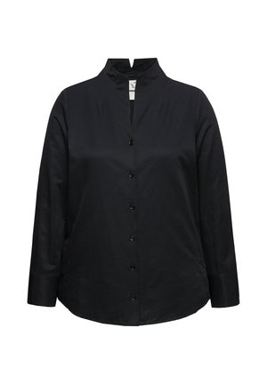 Chemise noire à col, à manches longues, avec une fermeture à boutons à l'avant et un design en forme de trou de clé au niveau du col. Texture de tissu lisse.