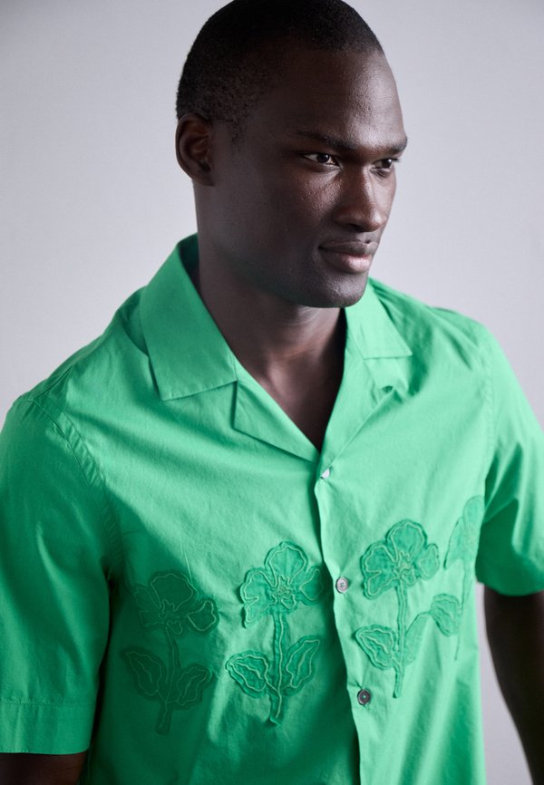 REGULAR FIT  - Shirt4