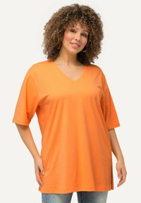 Ulla Popken PLUS SIZE V-NECK TEE  - T-Shirt basic - apricot