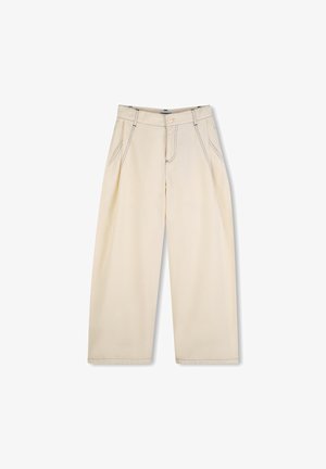 Pantalon beige à jambes larges en coton avec surpiqûres contrastées. Comprend deux poches latérales et une fermeture à bouton à l'avant.