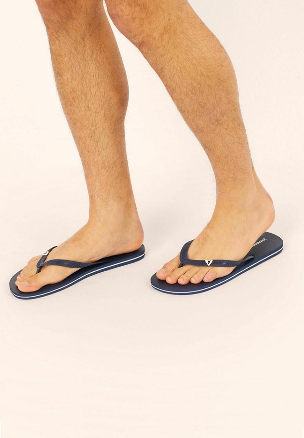 PASSEPARTOUT - Zehentrenner