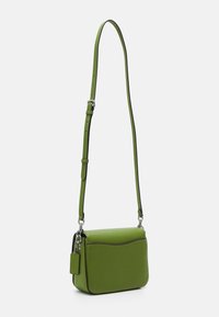 COACH CASSIE CROSSBODY BAG 19 - Borsa a mano - dark lime