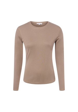 Beige nauwsluitend shirt met lange mouwen en ronde hals, met zichtbare stiksels en een klein halslabel op een effen witte achtergrond.