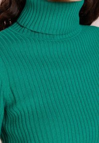 Repeat Maglione - green