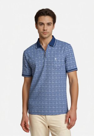 Kurzärmeliges blaues Polohemd mit kariertem Muster, einem Reißverschlusskragen und kontrastierenden marineblauen Akzenten am Kragen und den Ärmeln.