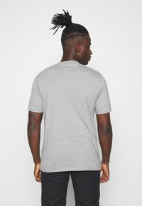 Dickies ICON LOGO TEE - Triko s potiskem - grey melange