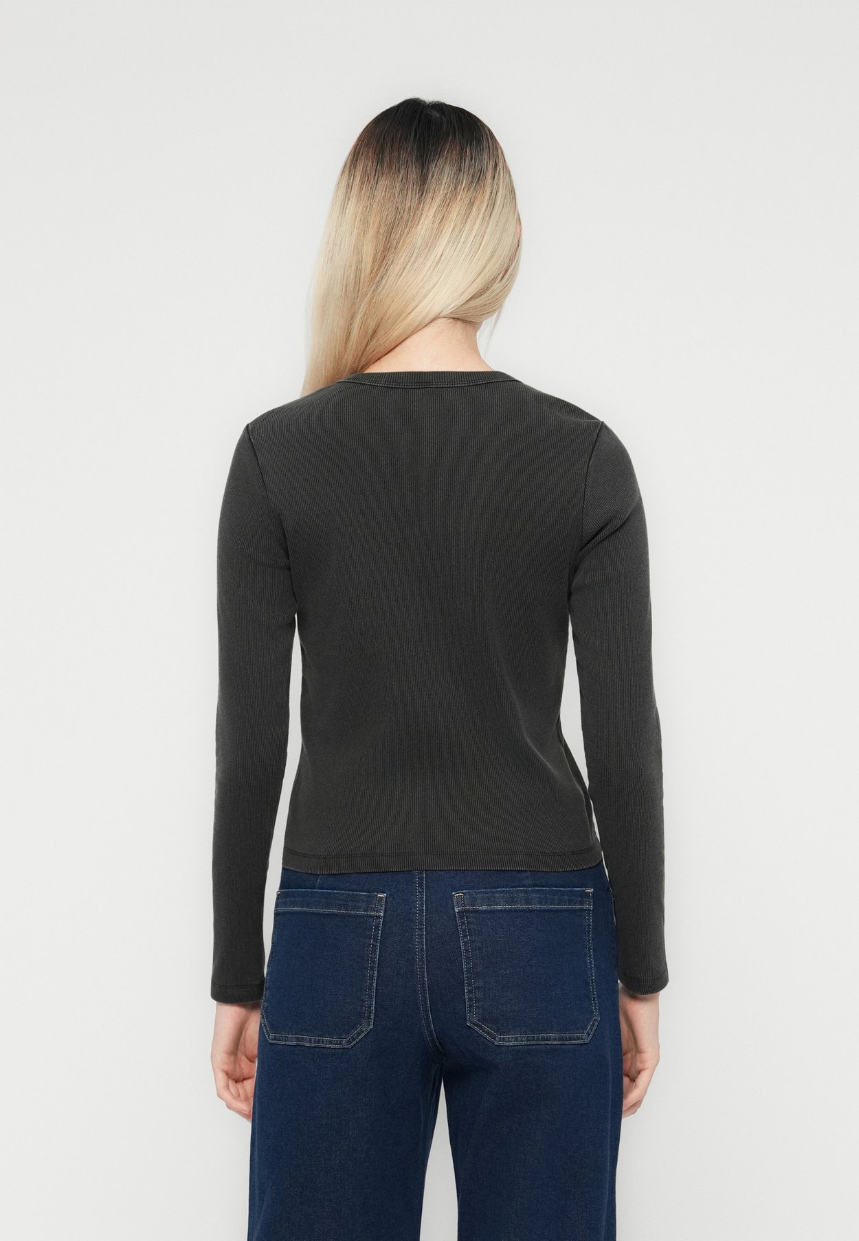 ONLFANJA V NECK