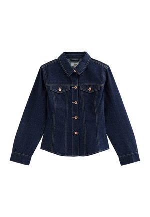Donkerblauwe spijkerjack met lange mouwen, knoopsluiting aan de voorkant, twee borstzakken met knoopflappen en een puntige kraag.