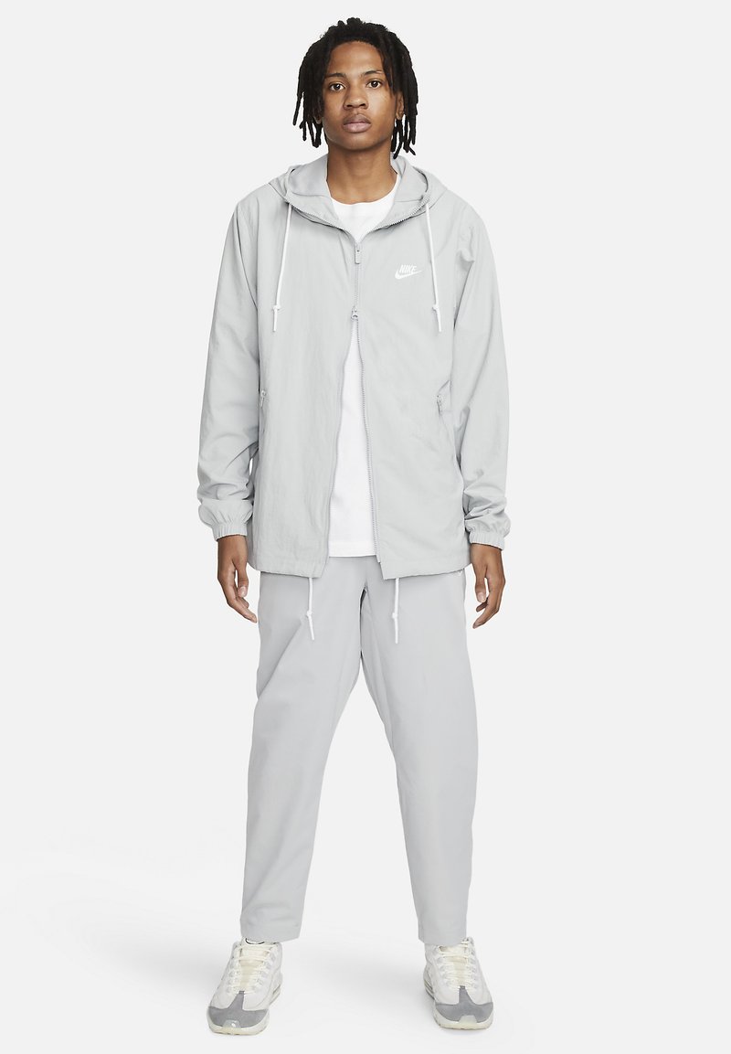 Nike Sportswear Lichte jas grijs Nike Sportswear Lichte jas grijs