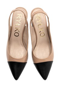 Beežid nahast slingback-kontsaga kaunitarid, millel on terav must varvas. Omaduseks on pehme sisetald ning RYŁKO kuldselt reljeefselt sisetaldal.