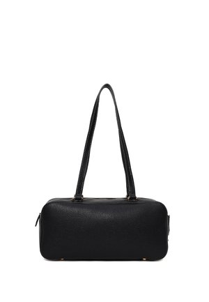 Schwarze rechteckige Ledertasche mit langen Doppelriemen und Reißverschluss, strukturierter Oberfläche und goldfarbenen Details.