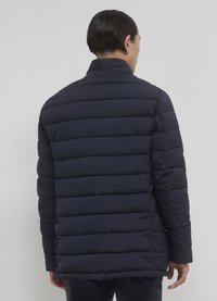 Calliope Wintermantel - blu