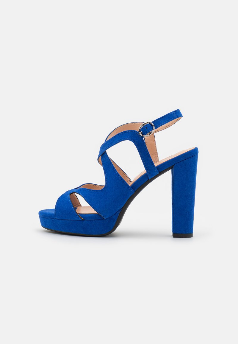 sandali blu con plateau