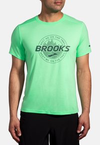 Brooks - DISTANCE SHORT SLEEVE 3.0 - Sport T-shirt - hyper green brooks trail Miniatuurafbeelding 1