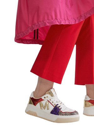 LOLA CASADEMUNT, Baskets basses - white