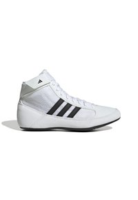 Baskets montantes blanches Adidas avec trois bandes noires, panneaux latéraux en mesh, lacets blancs et semelle fine noire sur fond blanc.