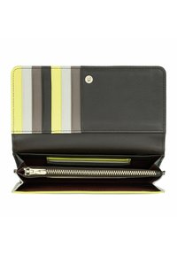 Portafoglio in pelle con interno marrone scuro, più slot per carte in giallo e grigio, compartimento con zip e chiusura a scatto.