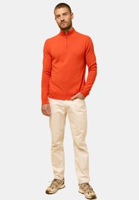 Just Cashmere HALF ZIPPED HIGH COLLAR - Strickpullover - orange