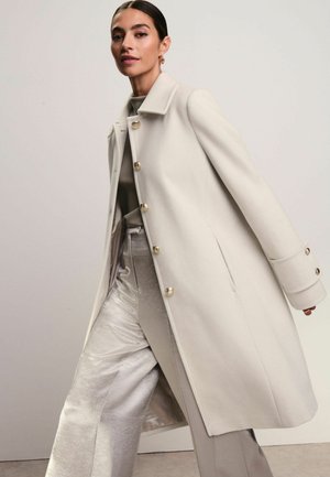 Next REGULAR FIT - Klasick kabt - winter white