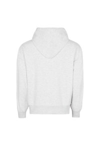 Grå, kort hoodie med snoretræk i hætten og lange ærmer. Fremstillet af et blødt, tekstureret stof; ingen synlige logoer eller mønstre.