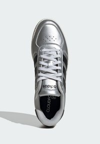 adidas Sportswear - Sneakersy niskie