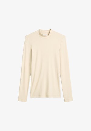 Haut en tricot à manches longues couleur crème avec col montant, design simple et étiquette de marque visible à l'intérieur du col.
