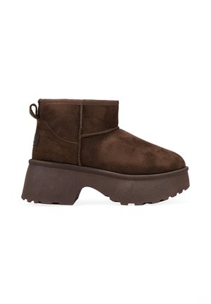 CON TACÓN - Snowboot/Winterstiefel - marron