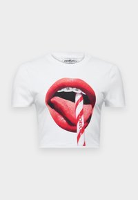 MOUTH CROPPED  - Μπλουζάκι με στάμπα - white