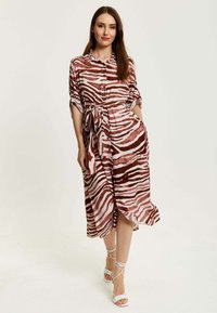 Liquorish ZEBRA PRINT MIDI  - Shirt dress - brown