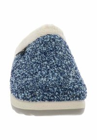 Pantofole blu lavorate a maglia con una morbida fodera beige, forma arrotondata e suola piatta in gomma. Superficie texturizzata con sottili variazioni di colore.