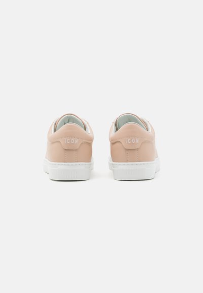 DSQUARED2 ICON Športni copati - rosa cipria/bianco