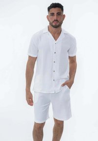 Non sélectionné, blanc