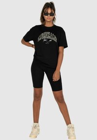 MJ Gonzales INTERNATIONAL X HEAVY OVERSIZED - T-shirt con stampa - black