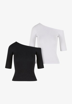 Două bluze întinse, cu nervuri, în alb și negru; design cu un umăr liber și mâneci trei sferturi; material neted și elastic.