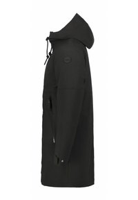 Chaqueta negra impermeable con capucha, bolsillo con cremallera lateral y parche de logo en el hombro; textura suave y diseño moderno.