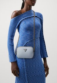 Guess NOELLE - Borsa a tracolla - sky blue