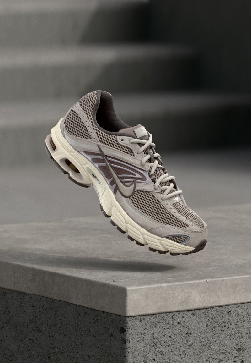 AIR MAX MOTO 2K 